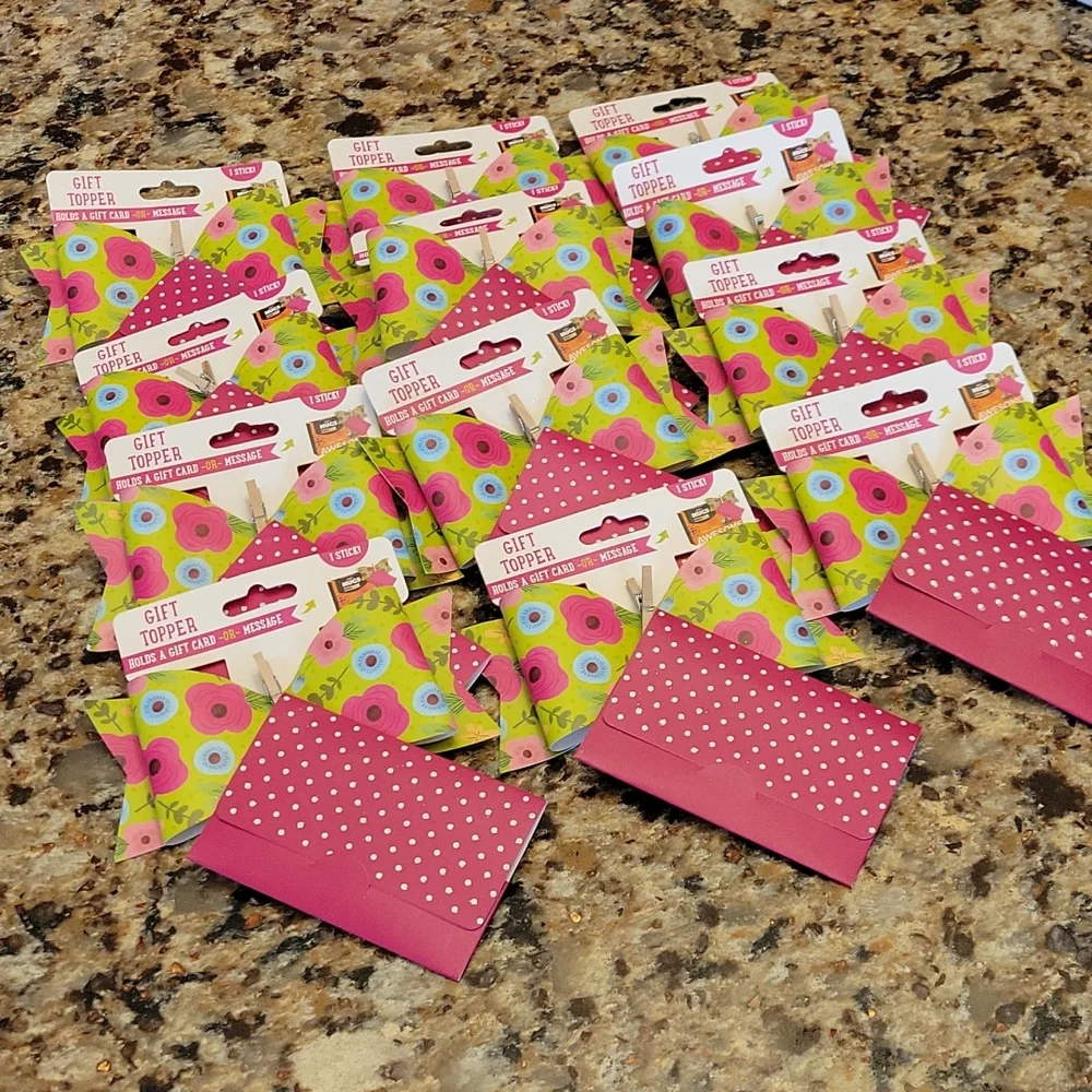 Awesome Gift Toppers NWT